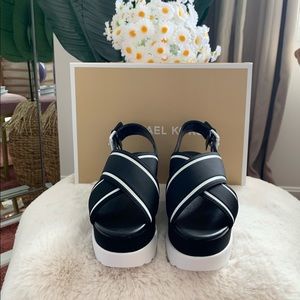 MICHAEL KORS BECKER SCUBA SANDAL